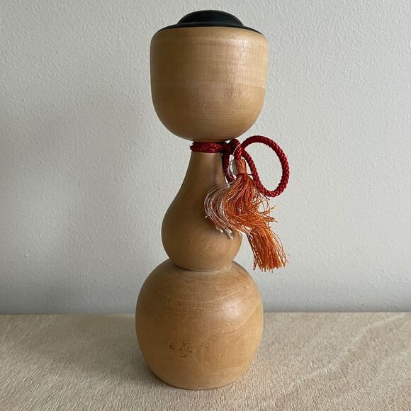 Hand Painted Wooden Japanese Kokeshi Doll 7” Tall Eiffel Tower Scene - Picture 8 of 10